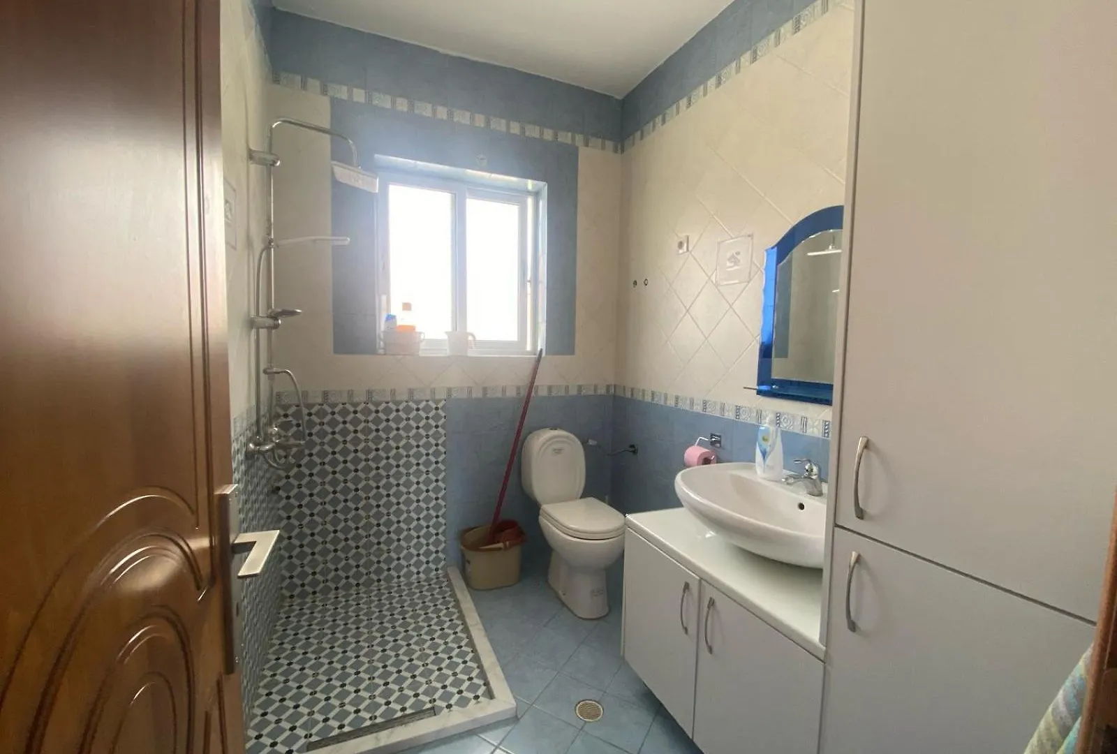 Vila Ridvani Korce Villa